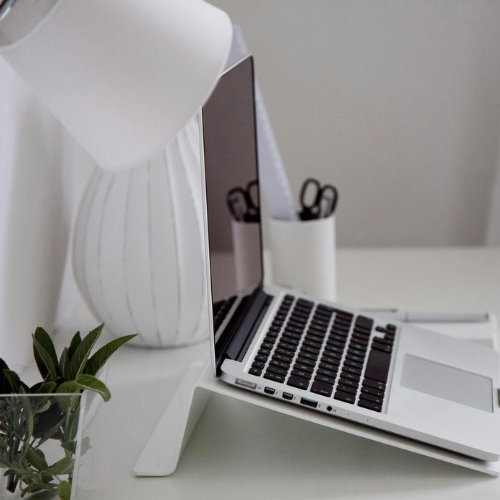 Recruitment Agency vs In-House Hiring in Canada | Remote Staffing Solutions